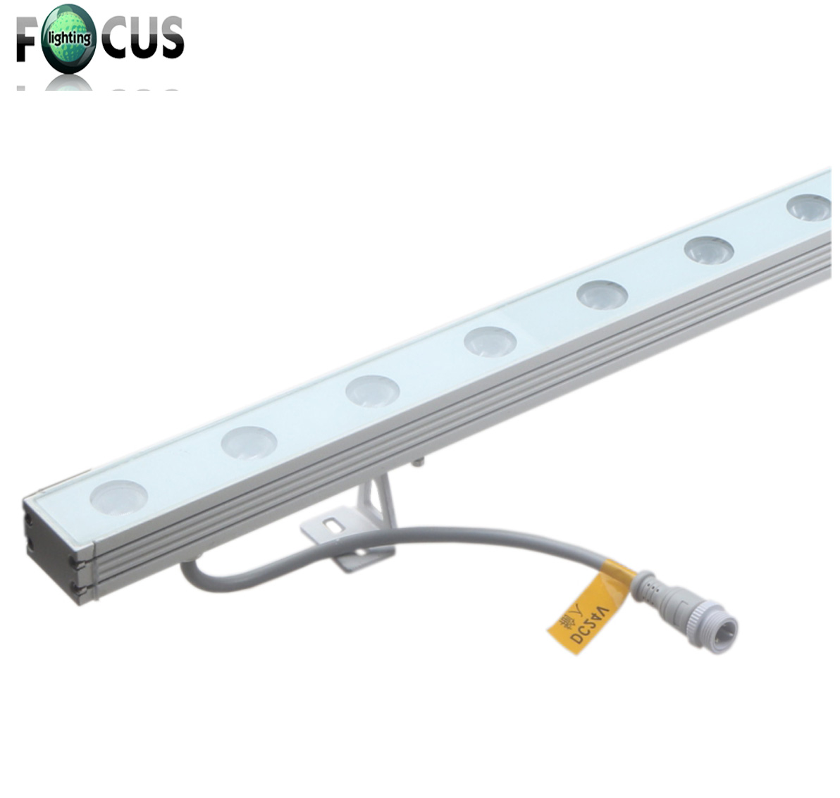 FCSLX36-1-18WW  /  LED Wallwasher Light